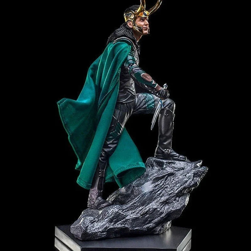 Marvel Loki Statue im Maßstab 1:10, Thor Ragnarok Kampfszene Actionfigur Schreibtischdekoration für Marvel-Filmfans und Sammler