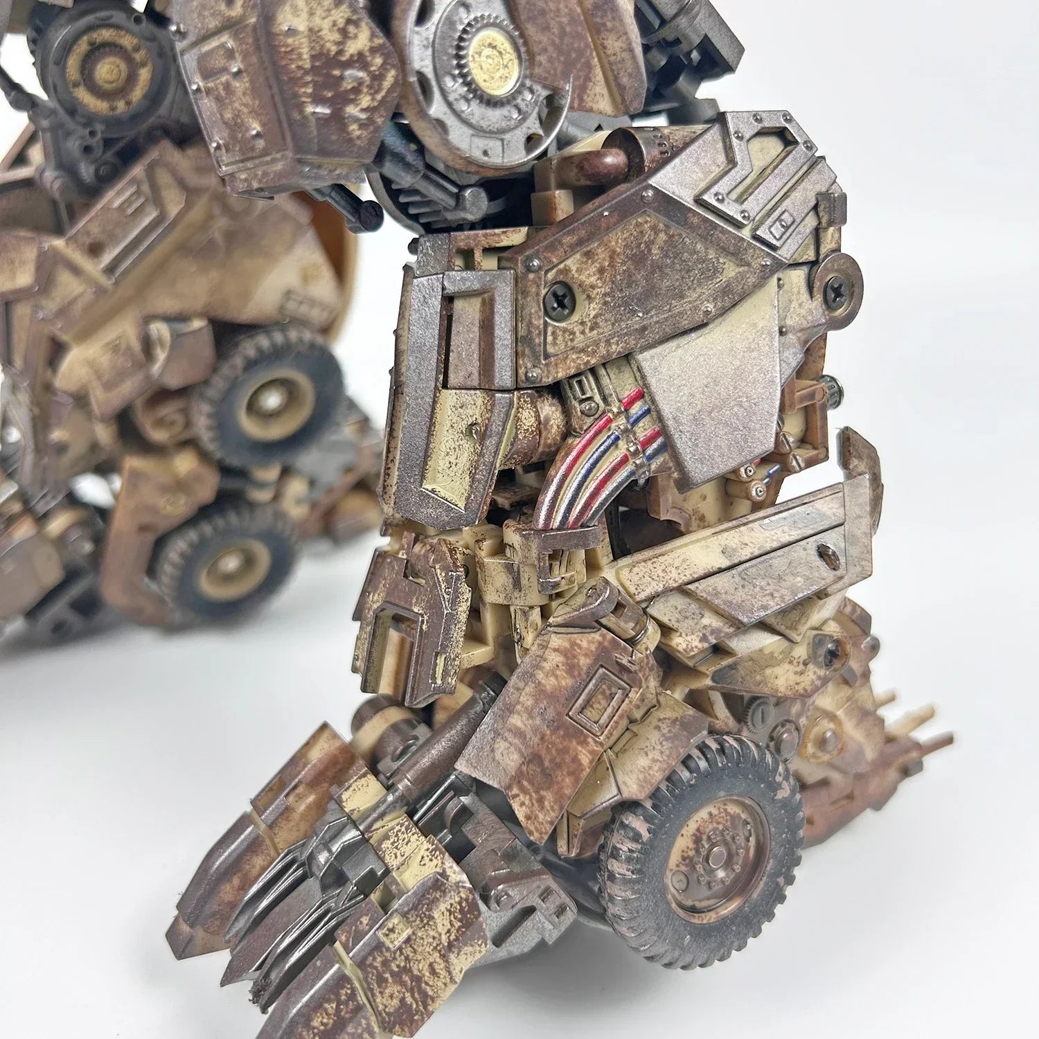 UT Transformion R-05 R05 33cm MG Tank Damaged Battle Damous Uniquetoys R 05 Robot Action Figure Collect Gifts