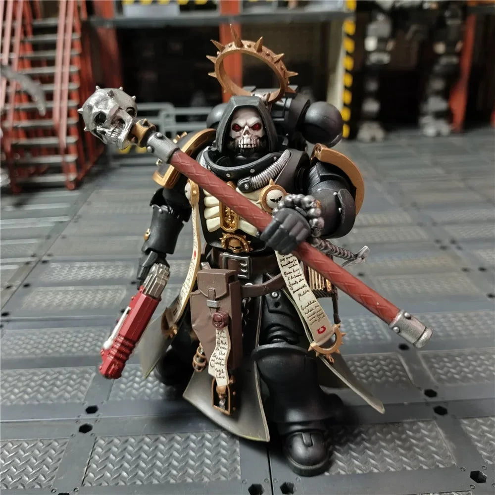 【In stock】JOYTOY 1/18 Action Figure Warhammer 40K Ultramarines Primaris Chaplain Brother Varus Model Toy Gift