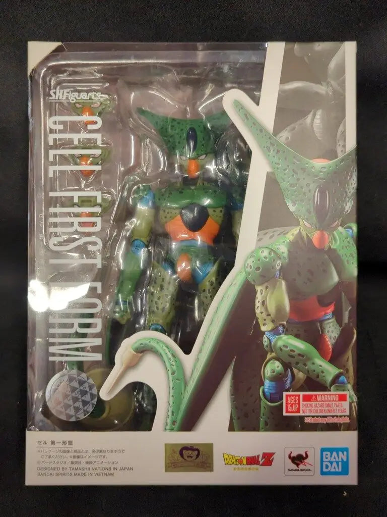 Bandai Officially Licensed DRAGON BALL Z  S.H.Figuarts Cell (First Form) Premium Collectible Model Gift