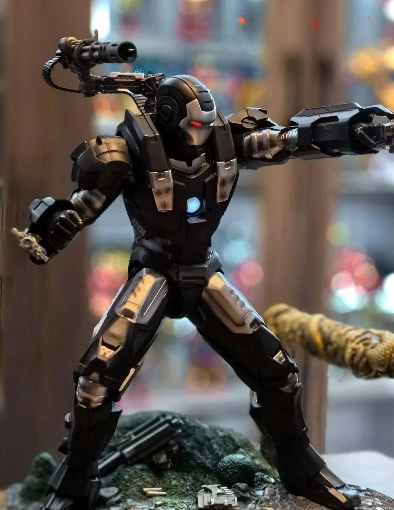Neu auf Lager War Machine Ganzkörper-Bild Szene Version Harzfigur Leuchtende Marvel Schreibtischdekoration Ornament Geburtstagsgeschenk