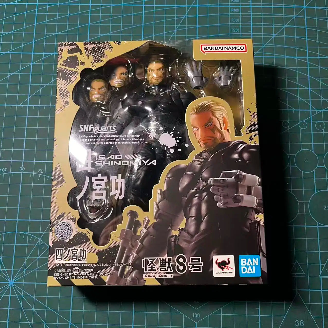 Original Bandai Sh Figuarts Shf Kaiju No.8 Shinomiya Isao Action Figures Anime Model Toys Collection
