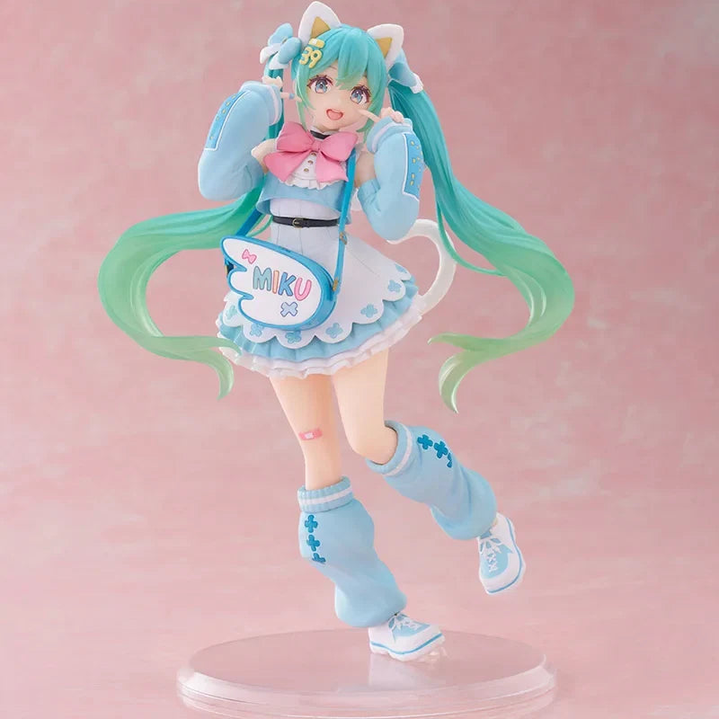 In Stock TAiTO Hatsune Miku Fashion Figure Fancy ~Cat Eat Ver.~ PVC 18CM Anime Action Figures Model Collection Toy
