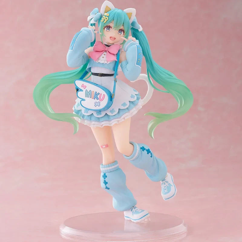 In Stock TAiTO Hatsune Miku Fashion Figure Fancy ~Cat Eat Ver.~ PVC 18CM Anime Action Figures Model Collection Toy