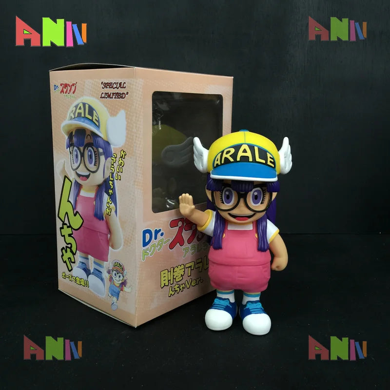 16cm Arale Anime Figure Special Edition Dr Slump Cartoon Stupid Superman Little Child Kawaii Statue Doll Decoration Kid Toy Gift