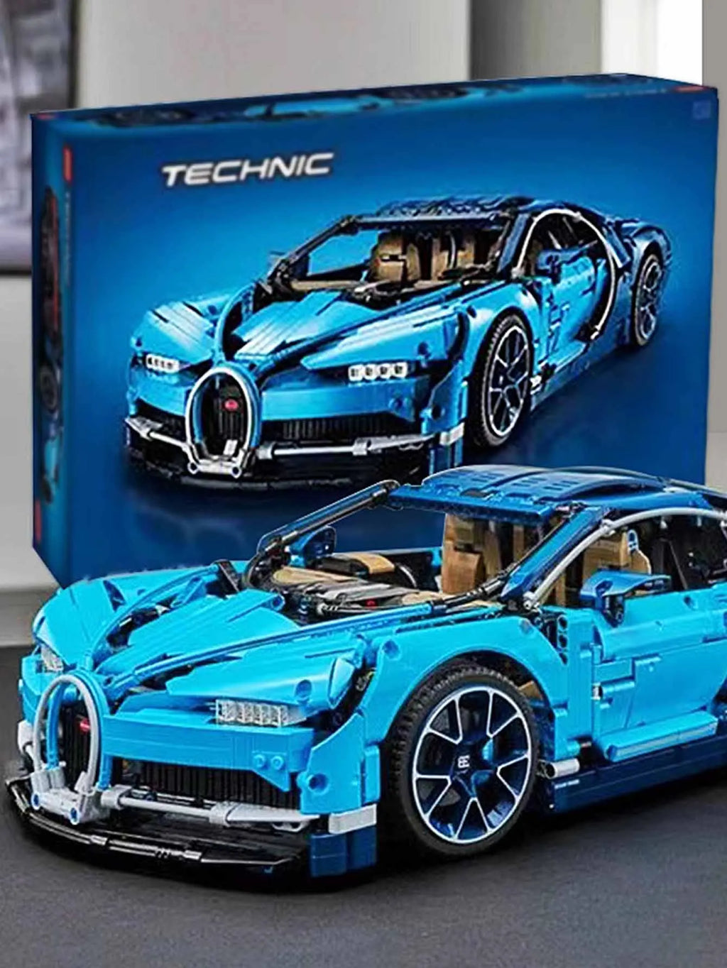 Bilibili Animation Blue Sports Car 1000+pcs Building Blocks Mechanical Assembly Model Car Toy (Static Version)