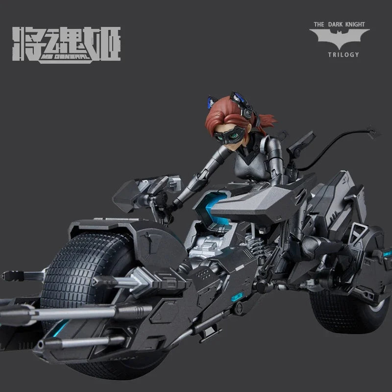 Original DC Series Cat Girl "Batman: The Dark Knight" Anime Action Doll Assembly Model Toy Collection Model Accessories Boys