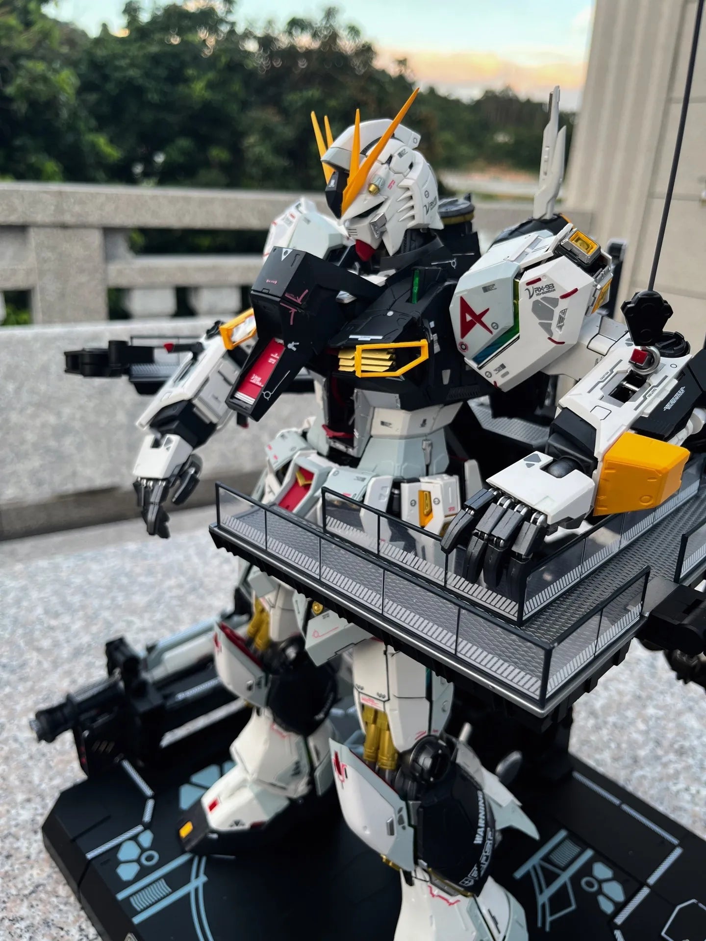 DABAN PG 1/60 RX-93 V Model Kit Assembly Action Figure Robot Kaitai Shouki Plastic Model Hobby Toys Gifts In Stock