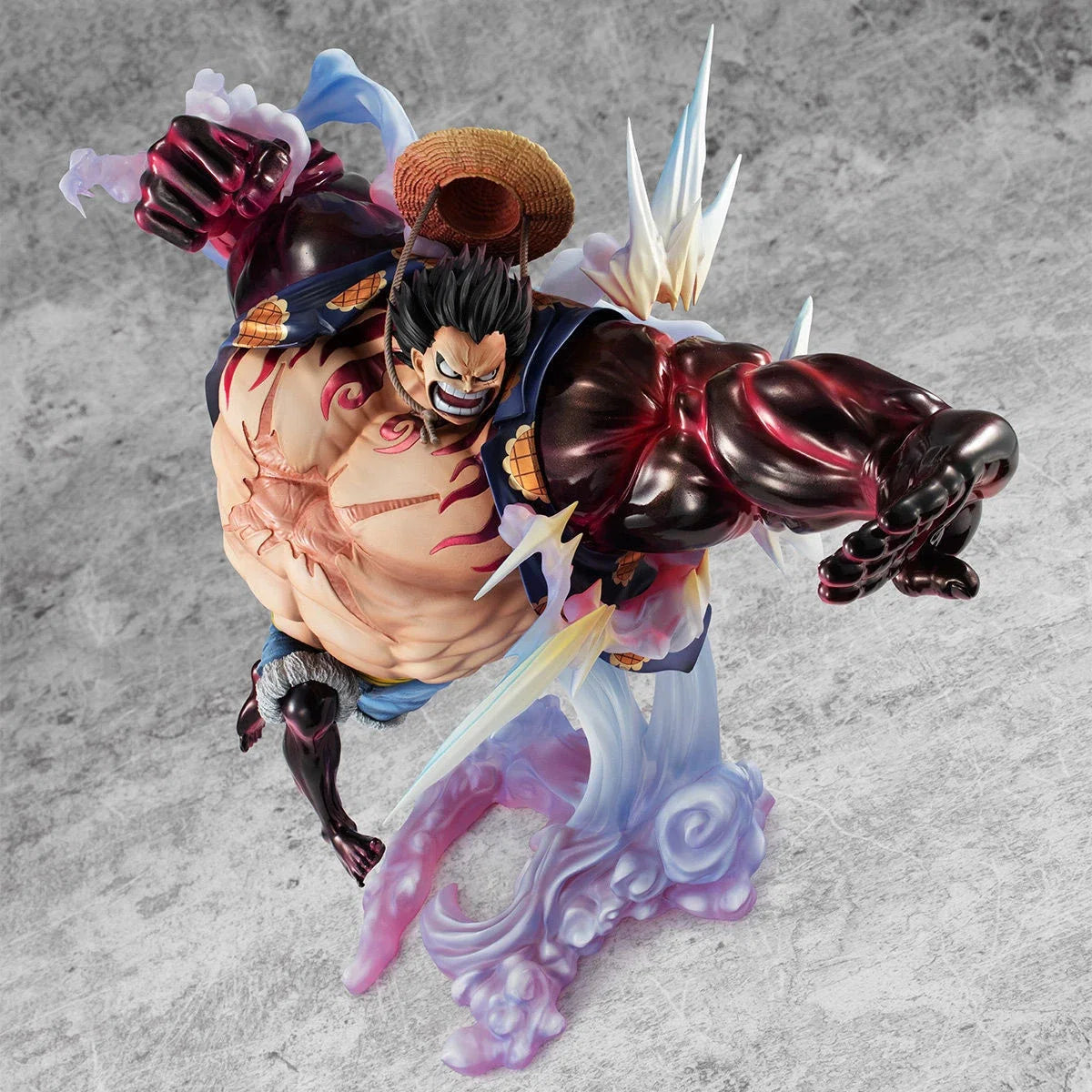 In Stock One Piece Monkey D. Luffy Gear 4 Bouncy Man Megahouse POP SA-MAXIMUM Collectible Ornaments Boxed Brand Toy Gifts