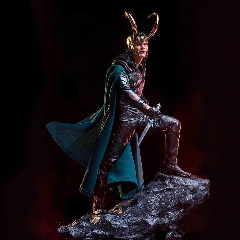 Marvel Loki Statue 1/10 Maßstab Thor Ragnarok Kampfszene Actionfigur Schreibtischdekoration für Marvel Filmfans und Sammler
