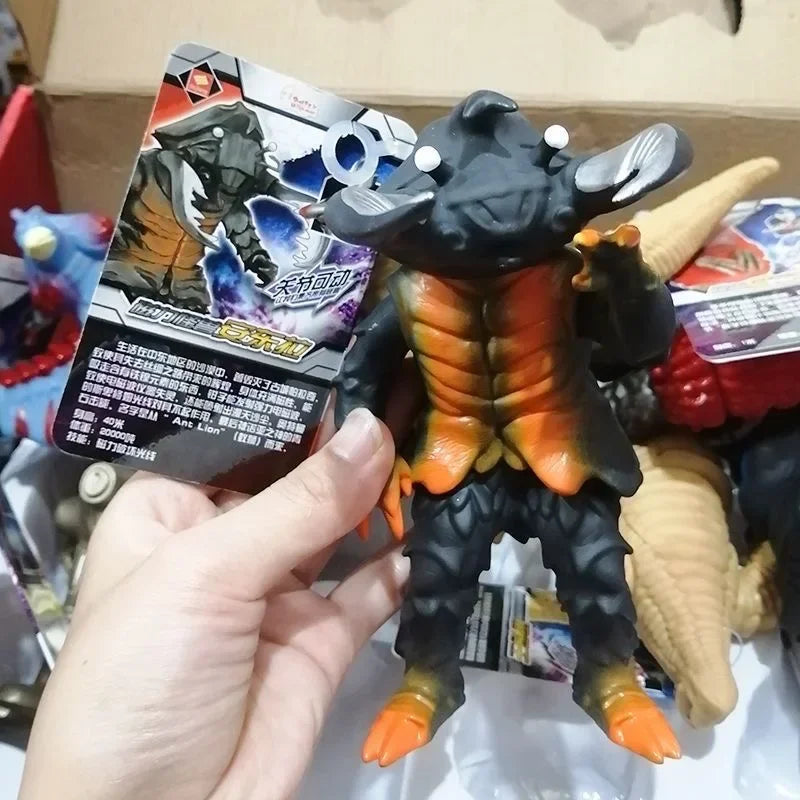 15cm Monster Kaiju Model Action figure Alien Hipporit Antlar Red king Zetton Tyrant Gomora Hipporit Altman Toy collection gift
