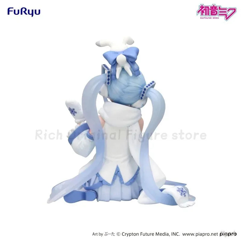 【In Stock】Original FuRyu Noodle Stopper Piapro Hatsune Miku ~ Snow Miku Airport Boutique Exhibition (Sky Town) ~ Anime Figure