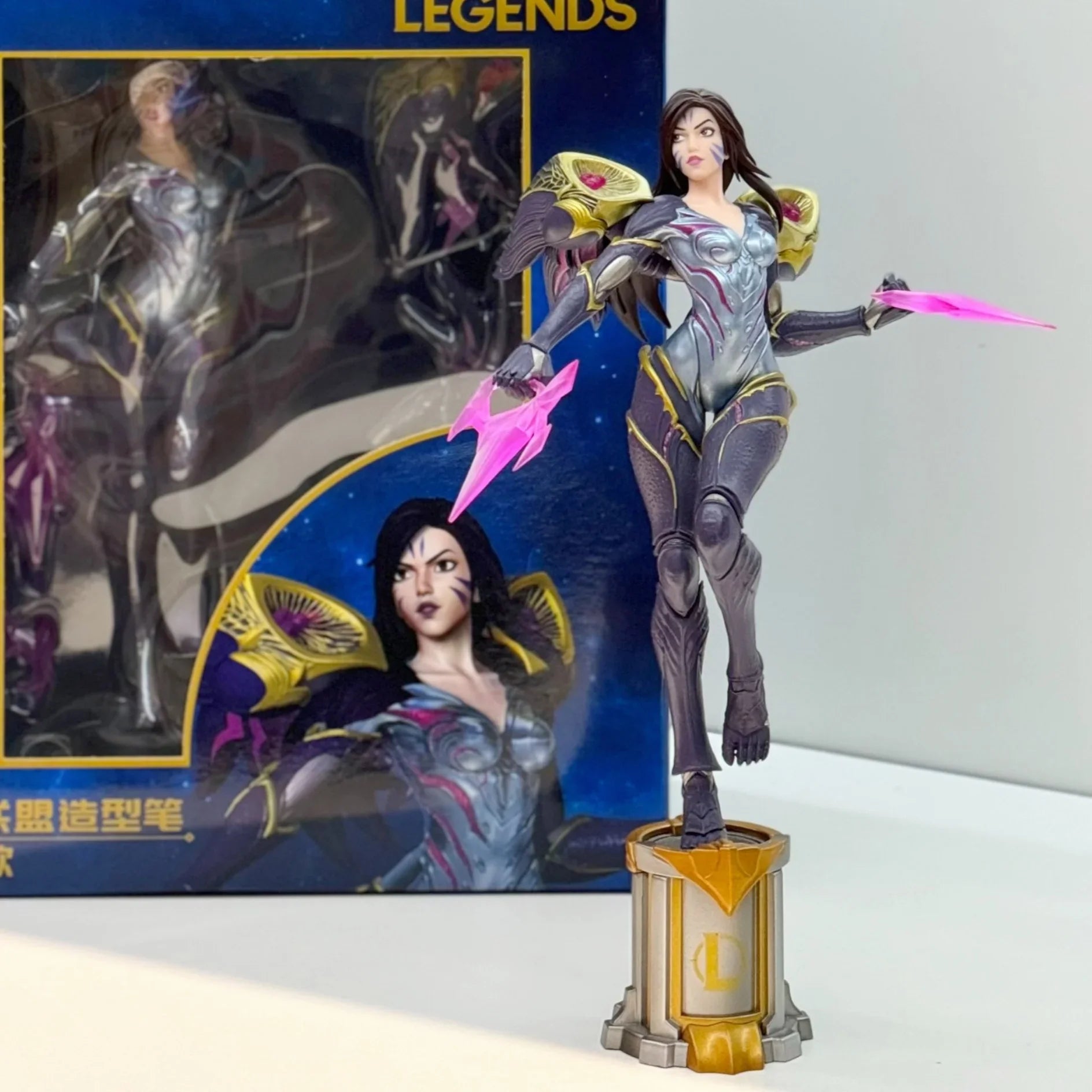 22cm League Of Legends Anime Figurine Luxanna Crownguard Lux Kaisa Jinx Action Figure Tiktok Hot Chrismas Gifts Cool