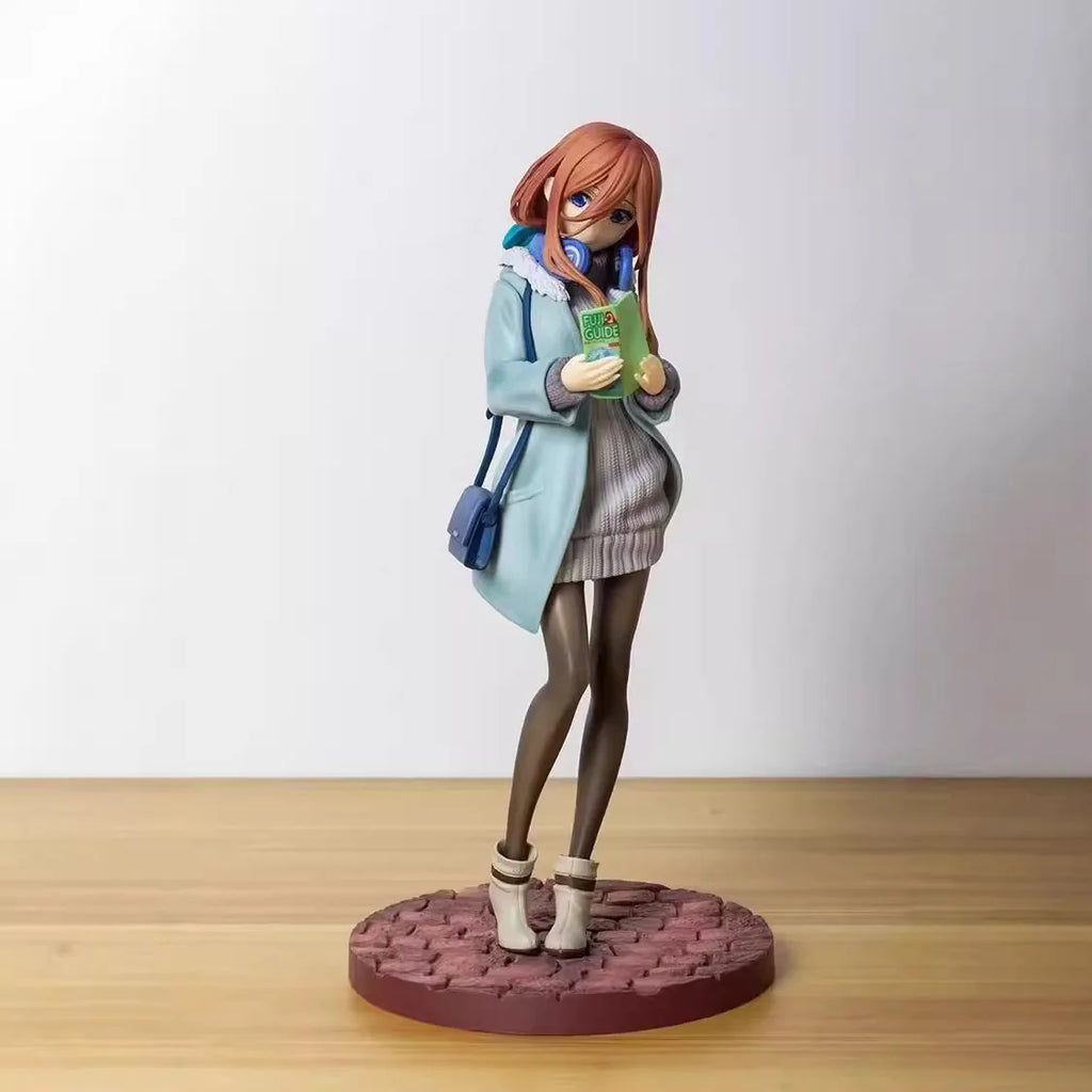 New 25cm The Quintessential Quintuplets Anime Figure Nakano Miku Dating Style Model PVc Desktop Decorative Toy Present