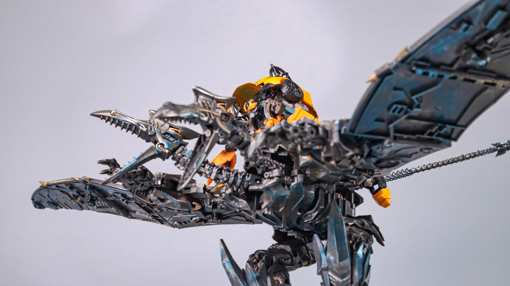 [In Stock] BAIWEI Transformation TW-1104 TW1104 Strafe Robot Swoop Action Figure 27CM