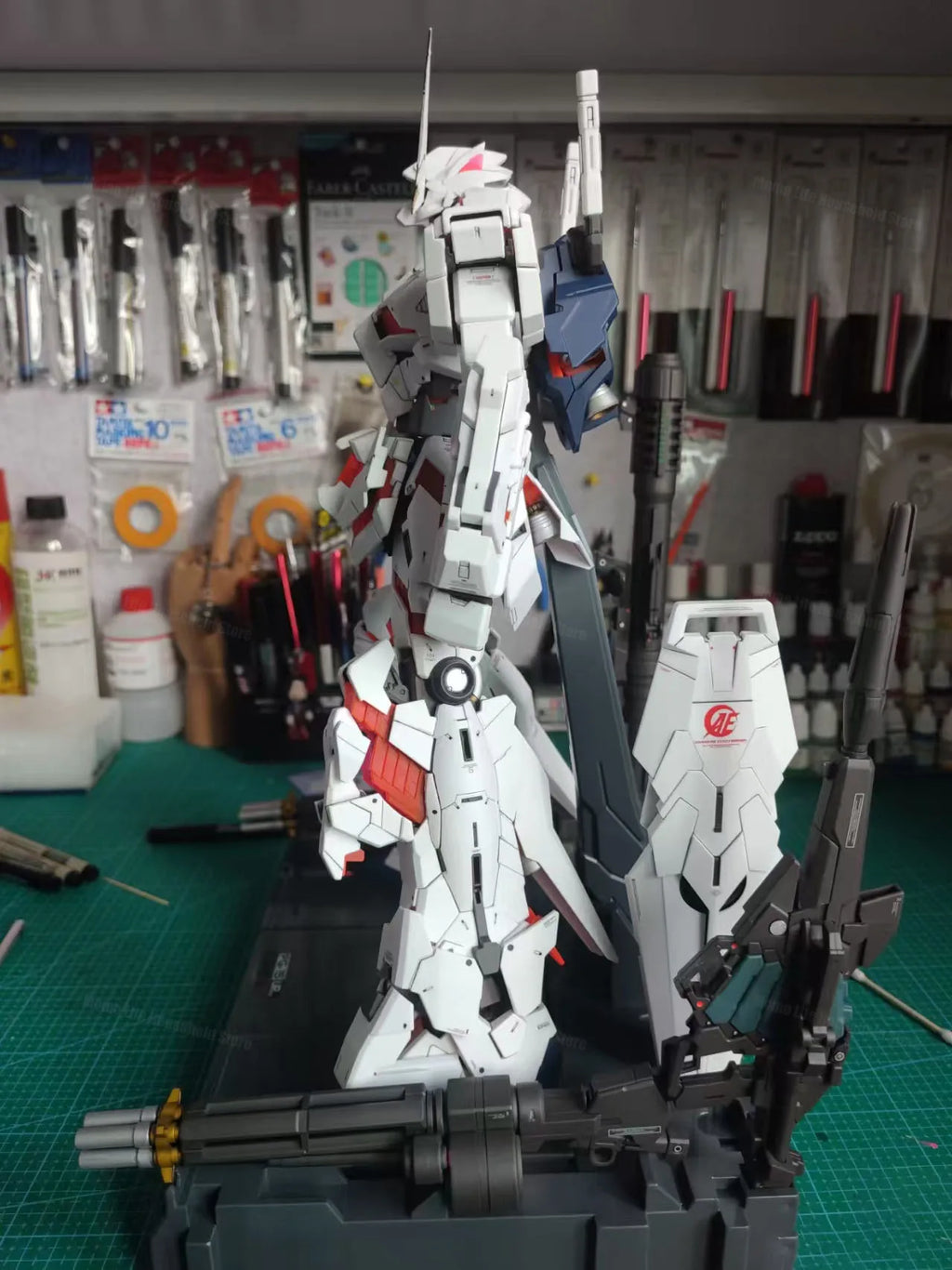 In Stock Daban PG 1/60 Unicorn Rx-0 Assembly Model Kits Plastic skeleton Kits Anime Action Figure Robot Plastic Model Gifts Toys