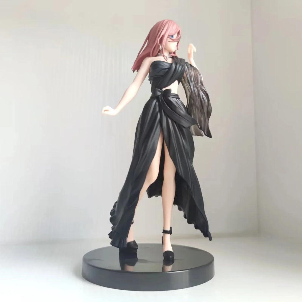 19cm Nakano Miku Evening Dress Anime Figures The Quintessential Quintuplets Model Desktop Ornament Statue Doll Toy Otaku Collect