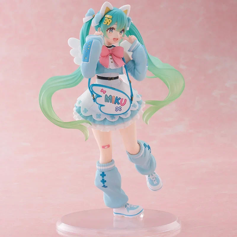 In Stock TAiTO Hatsune Miku Fashion Figure Fancy ~Cat Eat Ver.~ PVC 18CM Anime Action Figures Model Collection Toy
