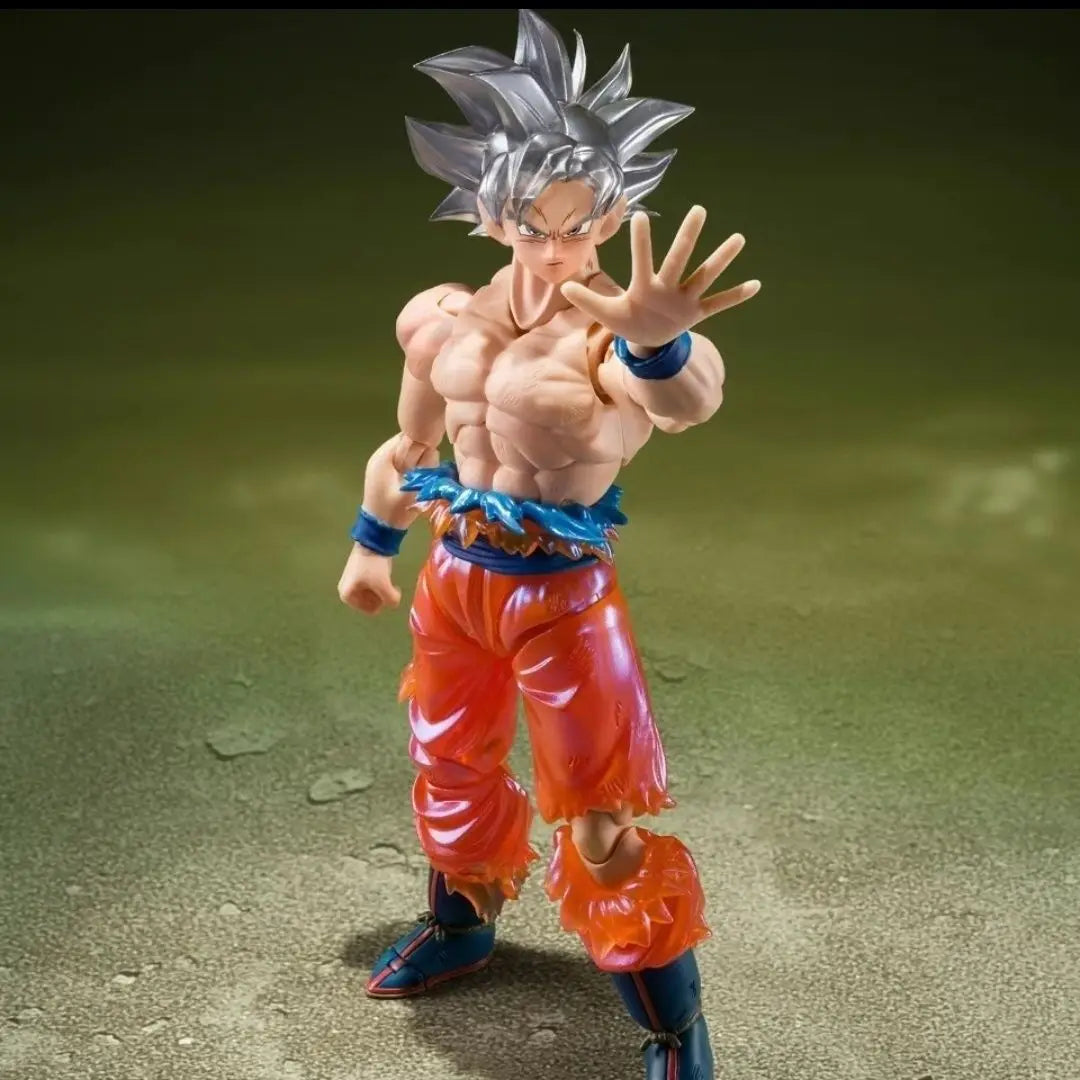 Original Bandai S.H.Figuarts Son Goku Ultra Ultra Instinct Action Figures Toys Pvc Model Transcendent Limit Break Collection
