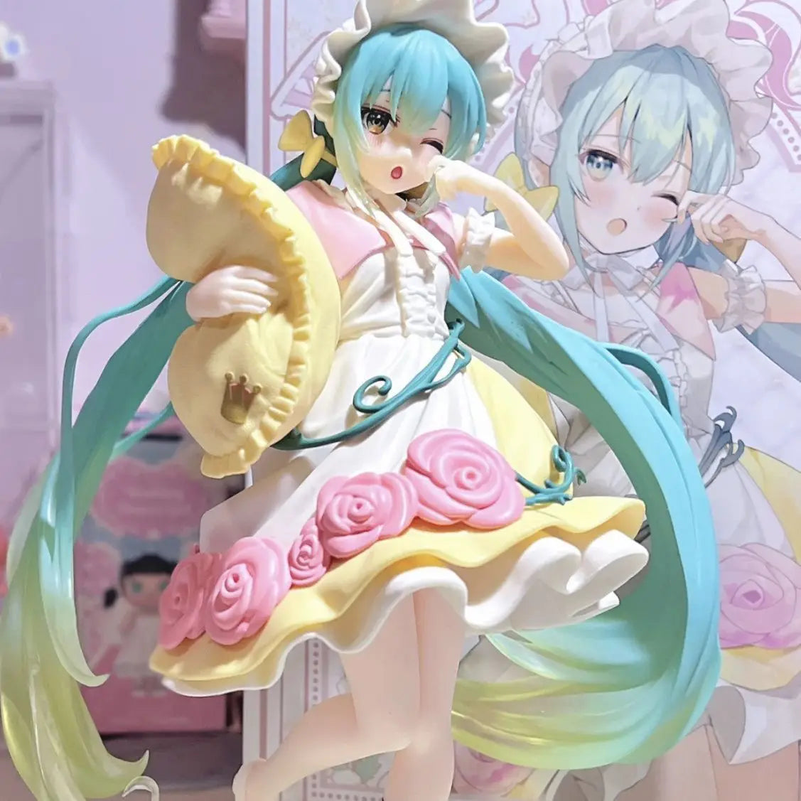Popular New Product Hatsune Miku Figurine Fairy Tale Wonderland Sleeping Beauty Rabbit Hatsune Anime Desktop Figurine Decoration