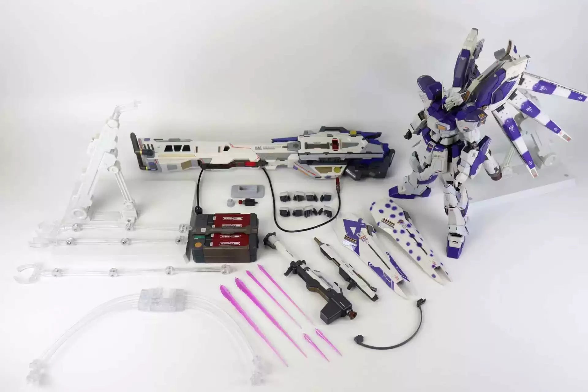 New Daban 8833 Ko Mb Hi-ν Actionfigur Hi Nu Rx-93-ν2 1/100 Bausatz U.C.0096 Anime Figuren Plastikspielzeug Geburtstagsgeschenk