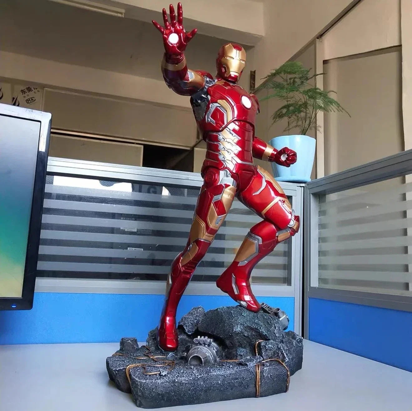 in stock 50cm The Avengers iron man popular action figure Desktop Decor Collection Toy for Kid Birthday & Spring Festival Gift