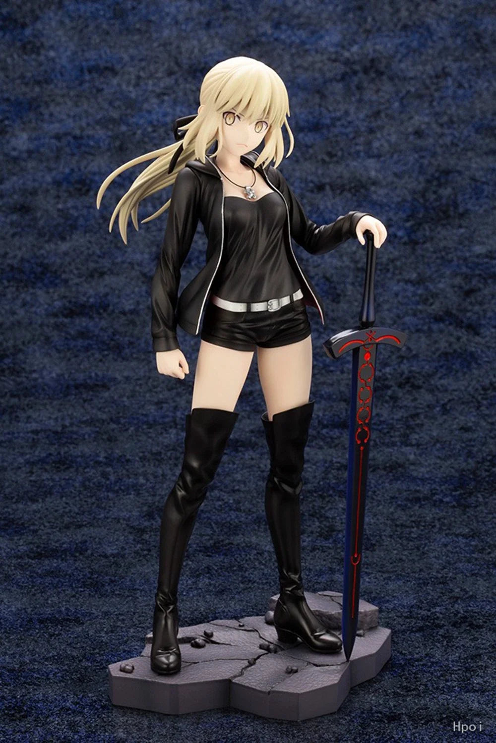 24CM Anime Fate/Grand Order Altria Pendragon 1/7 Saber Figure Standing Sword Model Toy Gift Collection Action Figure PVC
