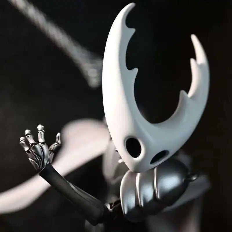 34CM Hollow Knight Pure Vessel King Battle Form Mode KO Action Figure Desktop Ornament Decor Game Collectible Toys Statue Gift