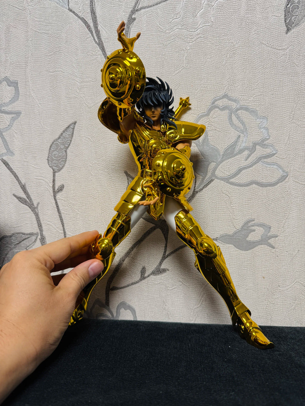 Scale Mysterious Warrior Gold Saint Pisces Aphrodite Leo Aiolia Comic Original Color Virgo Saga OCE Electroplated Statue 1/6