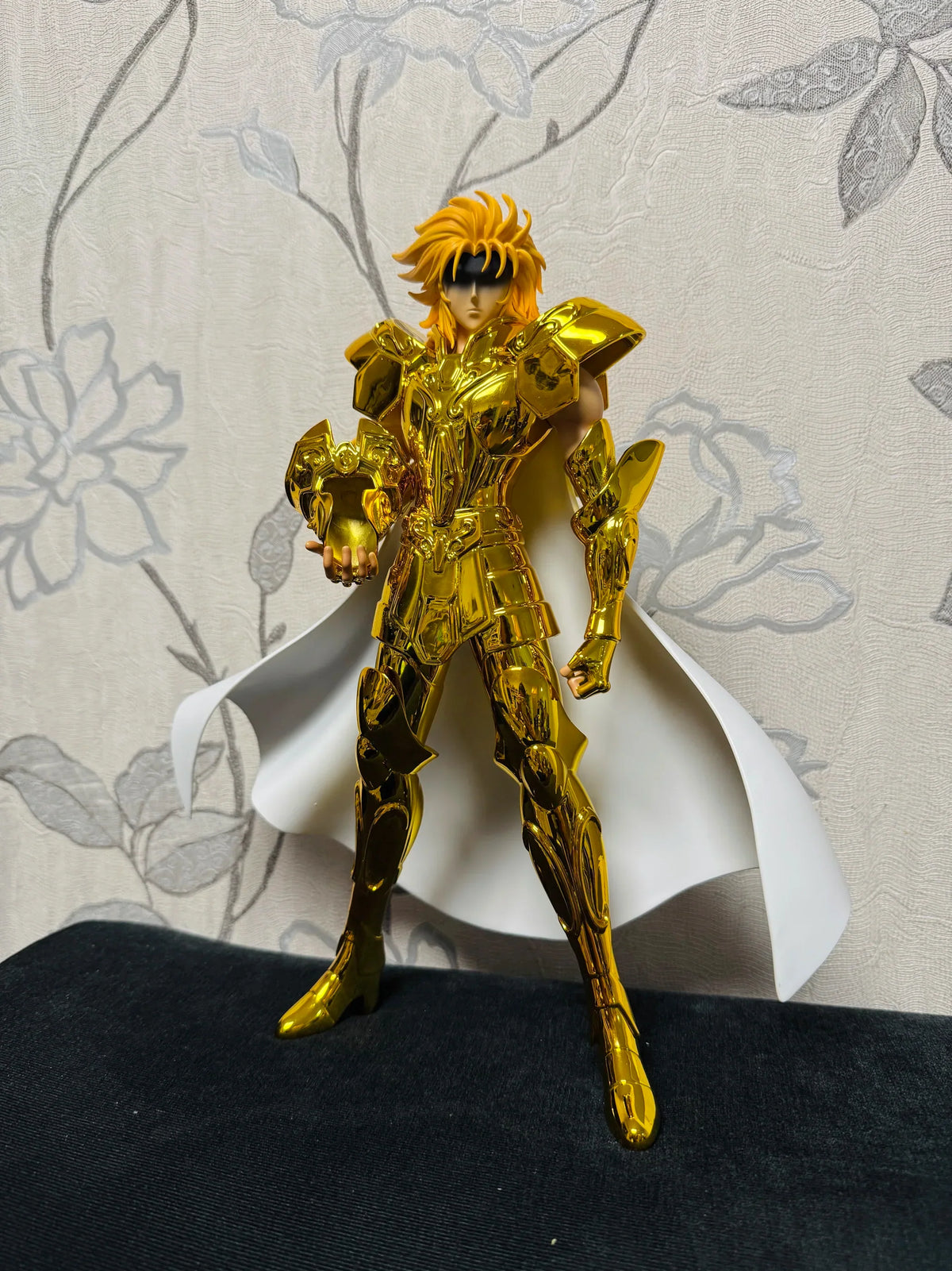 Scale Mysterious Warrior Gold Saint Pisces Aphrodite Leo Aiolia Comic Original Color Virgo Saga OCE Electroplated Statue 1/6