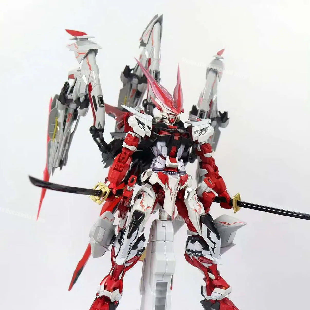 DABAN 8836 MG 1/100 MBF-P02 Astray Red Frame Red Dragonics Assembly Model Kit Plastic skeleton Action Figure Robot Plastic Model