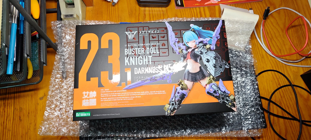 Kotobukiya Original Megami Device Series《Knight：Jet-Black Claw》Action Figure Assembly Model Toys Collectible Model Ornaments