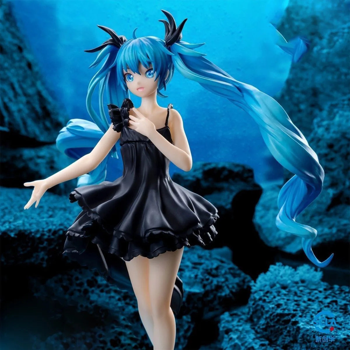 18CM 2025 New Anime Hatsune Miku Deep Sea Girl Kawaii Action Figure PVC Doll Model Toys ornament Desktop Decoration Gifts