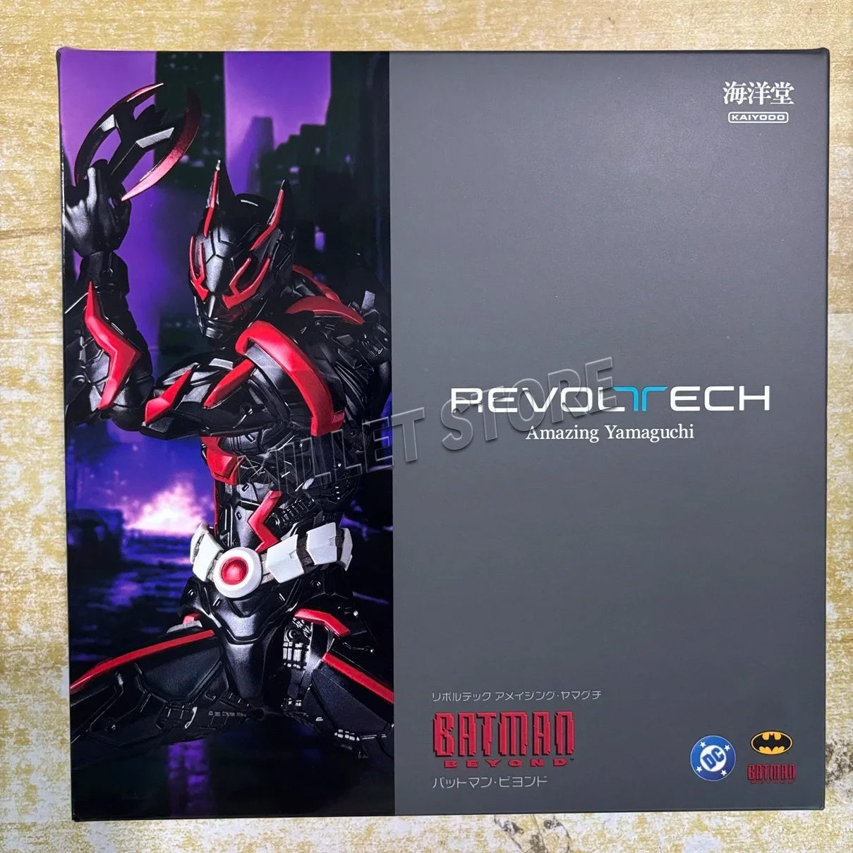 In Shock Original Box KAIYODO Amazing Yamaguchi Revoltech Batman Beyond Action Collectible Model  Assemble Toys Gift