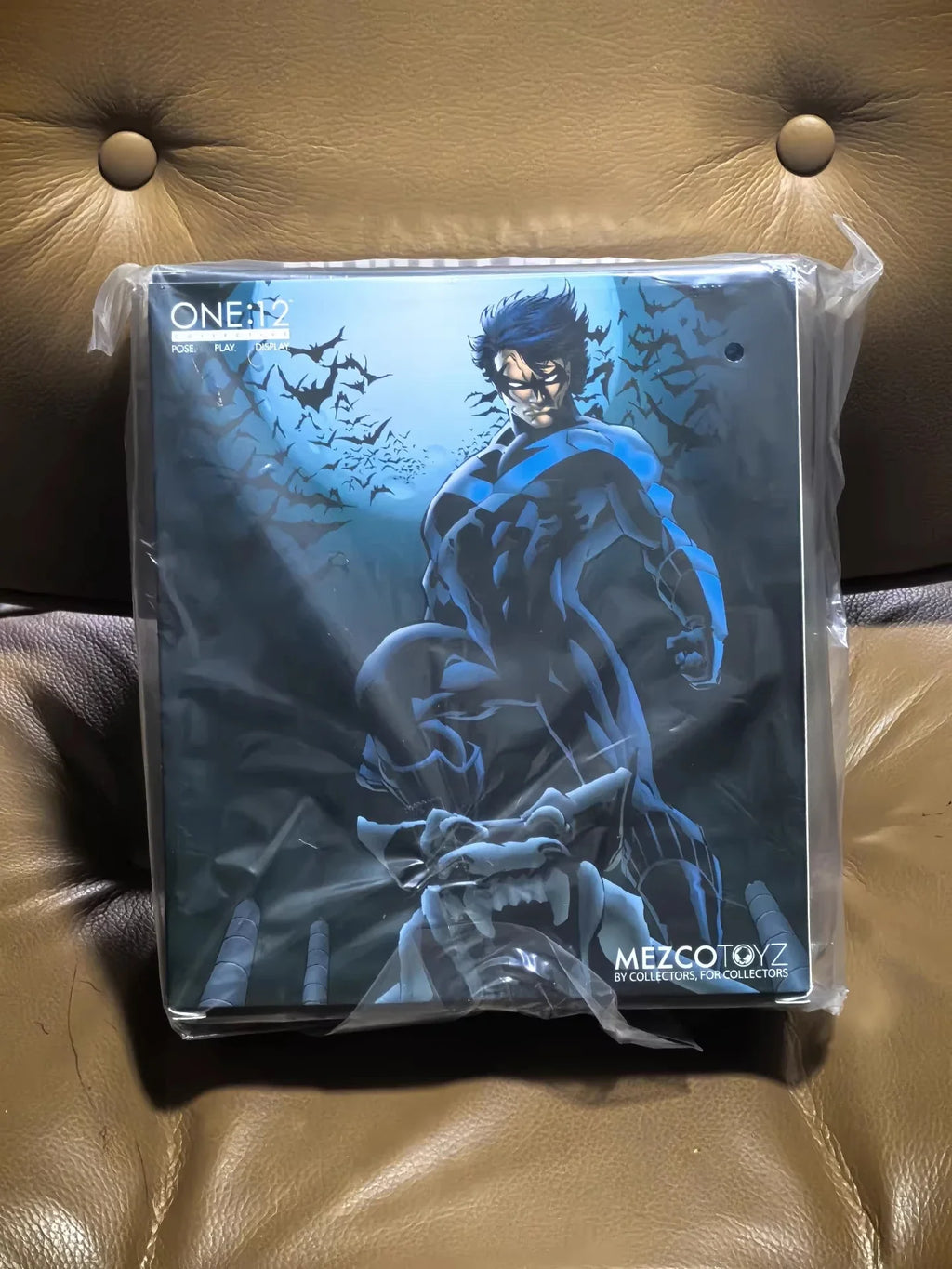 Auf Lager Mezco Toys One:12 Nightwing Robin Dick Grayson Bewegliches Modell Spielzeug Sammlung Cartoon