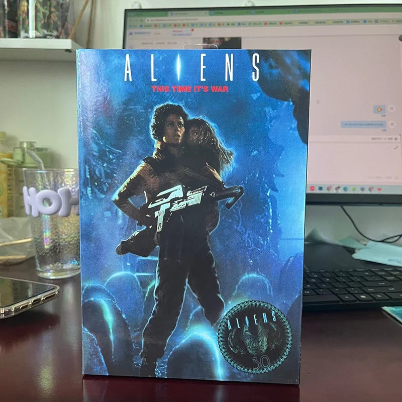NECA ALIEN 2 LT Ellen Ripley Newt Figure Giger Xenomorph Facehugger Aliens Predator Action Figure Model Toys Cool Doll Present
