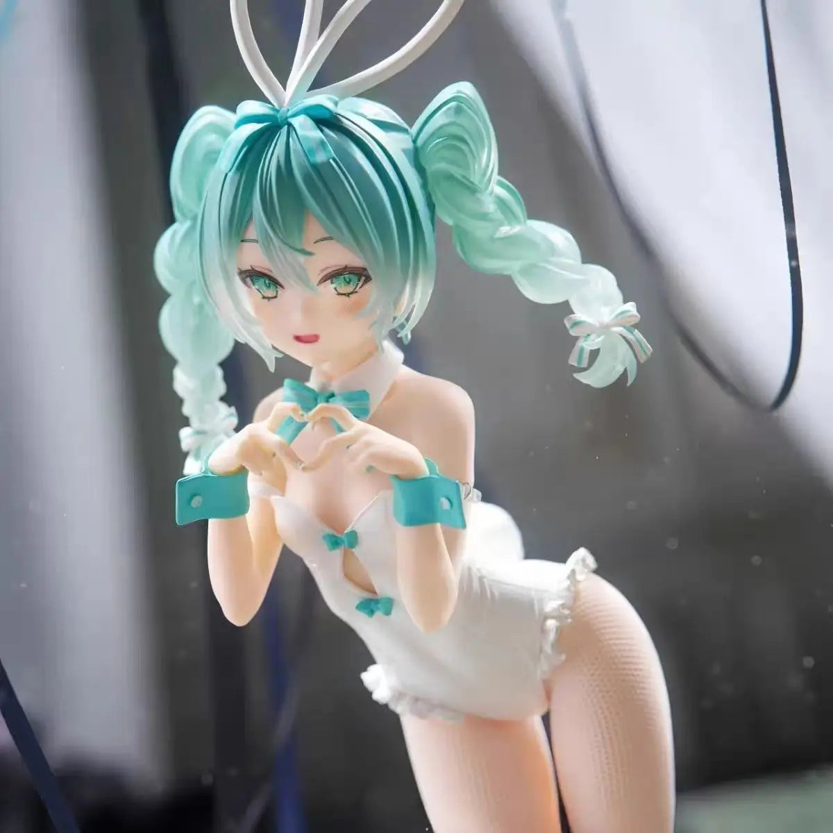 28cm Hatsune Miku Anime Girl Figures Cartoon White Silk Rabbit Girl Miku Figurines Car Decoration Doll Model Kids Toys Fans Gift