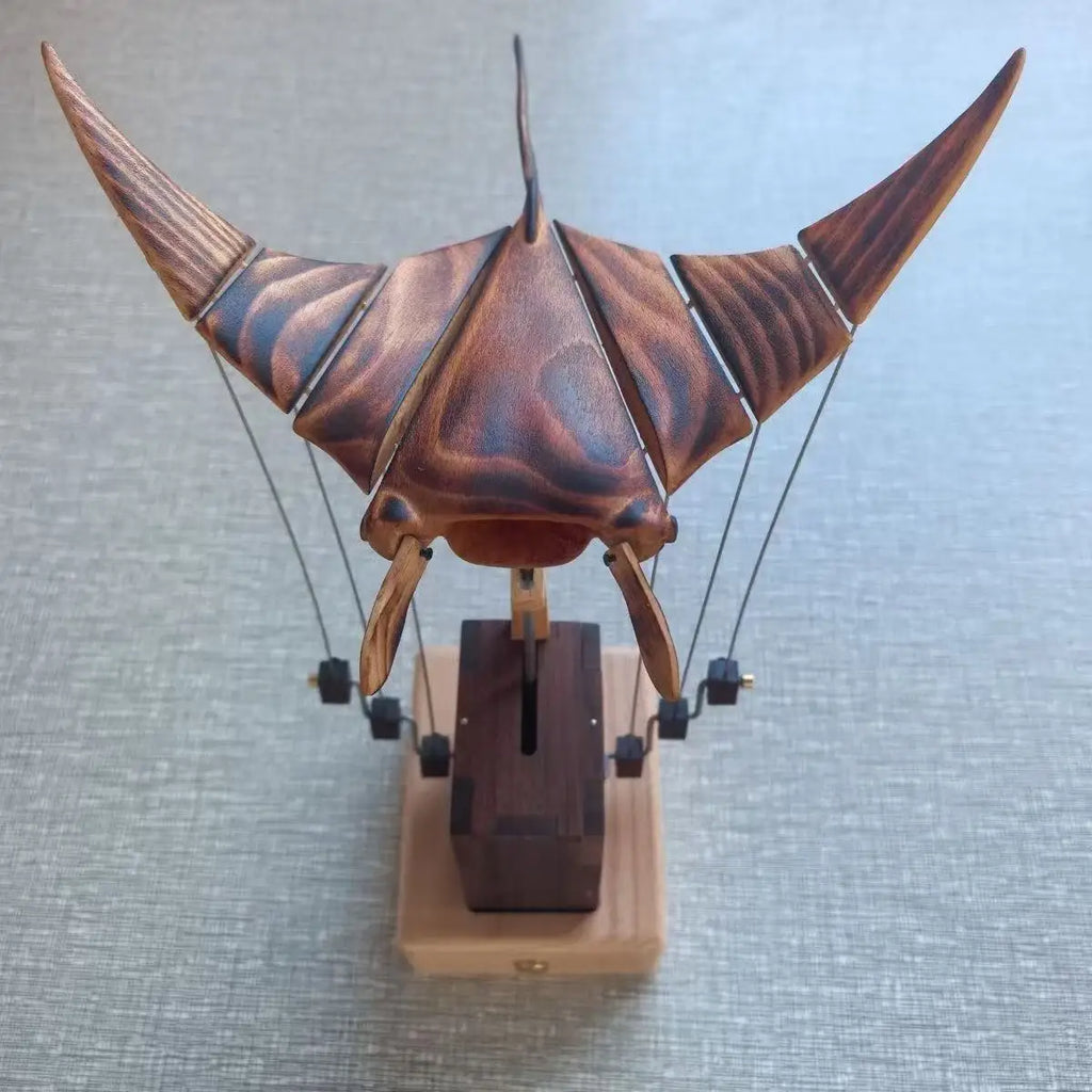 Artisan Wooden Manta Ray Automaton Handcrafted Mechanical Ocean Animal Ornaments Hand-Cranked Kinetic DIY Puzzle Decoration
