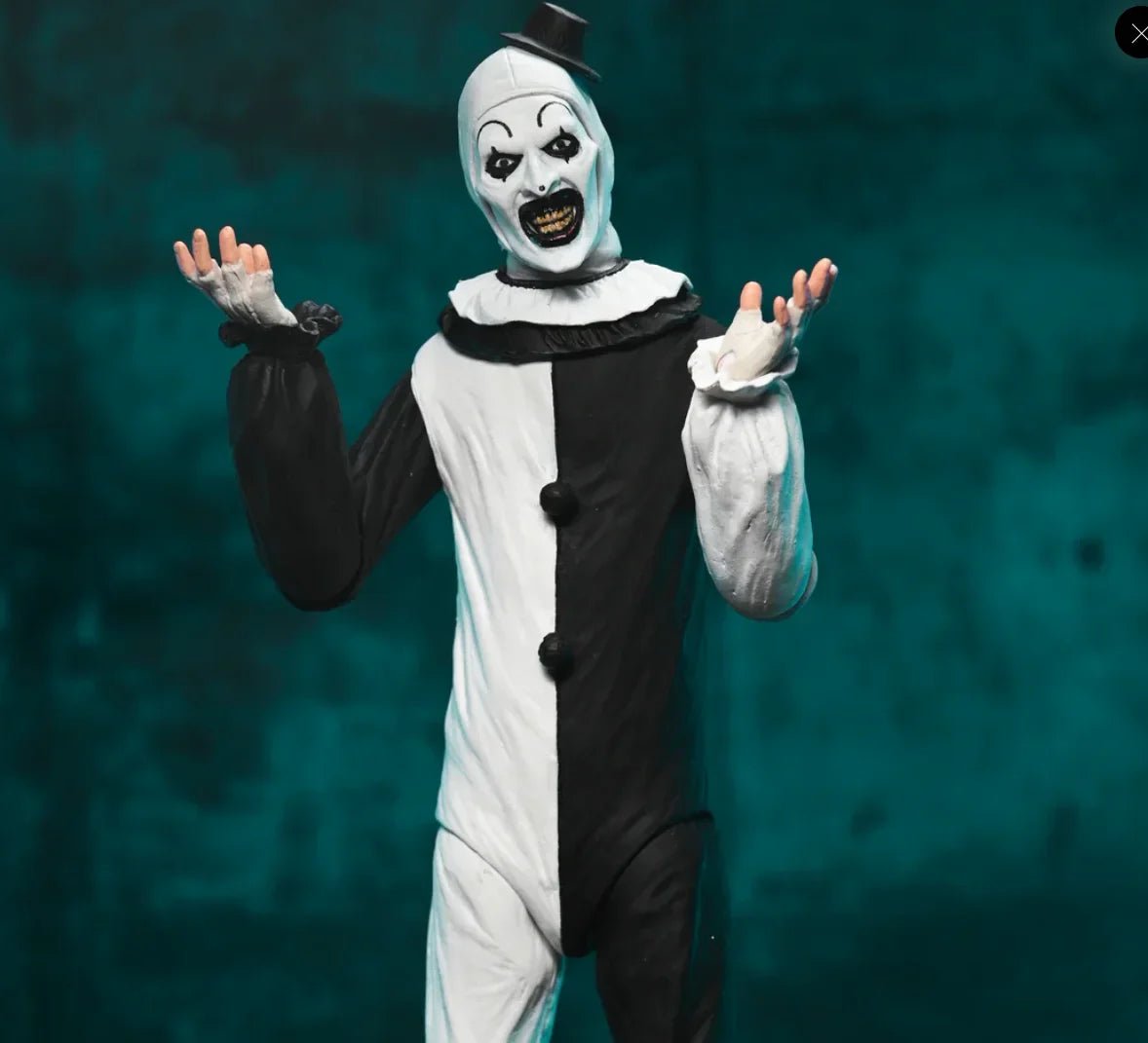 Neca 45251 Ultimate Art The Clown 7-Inch Scale Collectible Action Figure Horror Movie Model Articulated Figure Premium Accessori