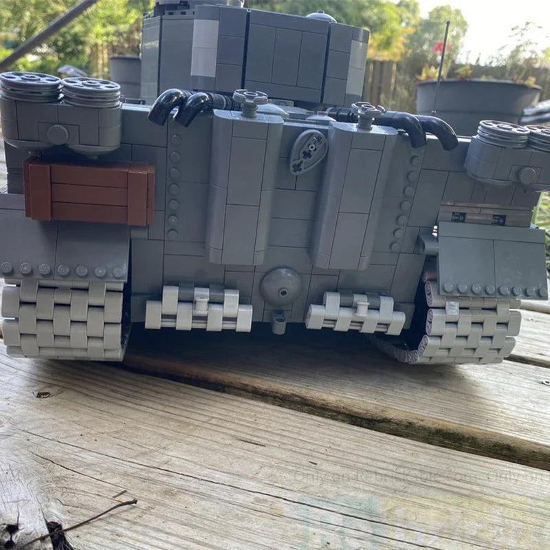 Germany Armed Forces Famous Tiger 1 Heavy Tank Model Building Blocks Advanced Military Vehicles Technology Bricks Kid Xmas Toys
