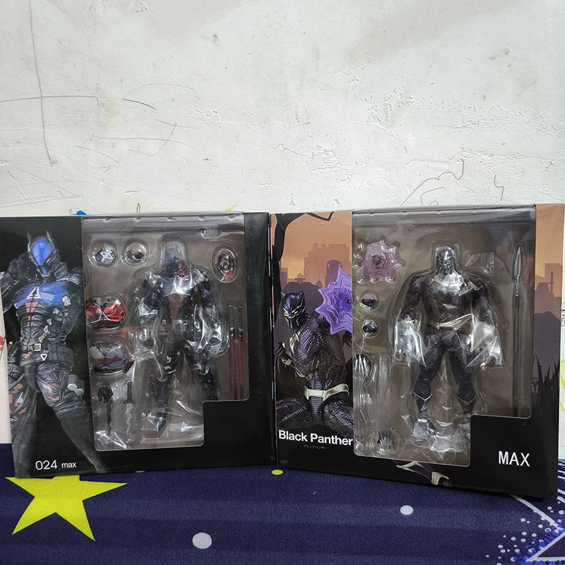 Revoltech Yamaguchi Black Panther Figure 024 Bruce Wayne Arkham Knight Figure King of Wakanda Action Figure Model Batman Toy