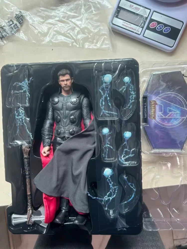 Marvel Avengers 3 Hc 1/6 Thor Actionfigur – Bewegliches Gelenkmodell mit Axt Stoffkleidung für Kinder Zeichentrickspielzeug Ornamente