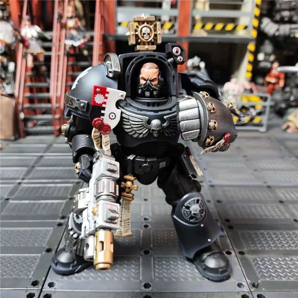 【In Stock】JOYTOY 1/18 Action Figure Warhammer 40K Iron Hands Captain in Terminator Armour  Toy
