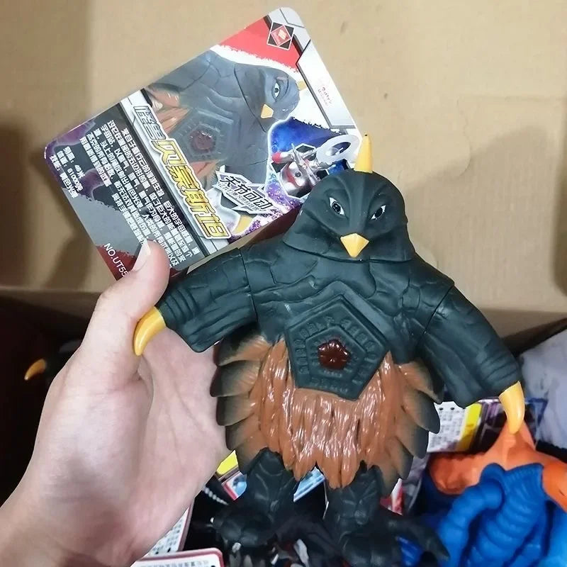 15cm Monster Kaiju Model Action figure Alien Hipporit Antlar Red king Zetton Tyrant Gomora Hipporit Altman Toy collection gift