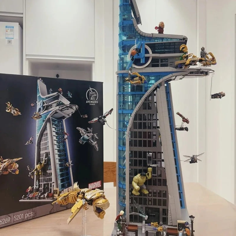 2026 Neuer 5201-teiliger Avengers Tower mit Figuren Architektur Straßenansicht für Modellbau-Steine Spielzeug Kindergeschenk