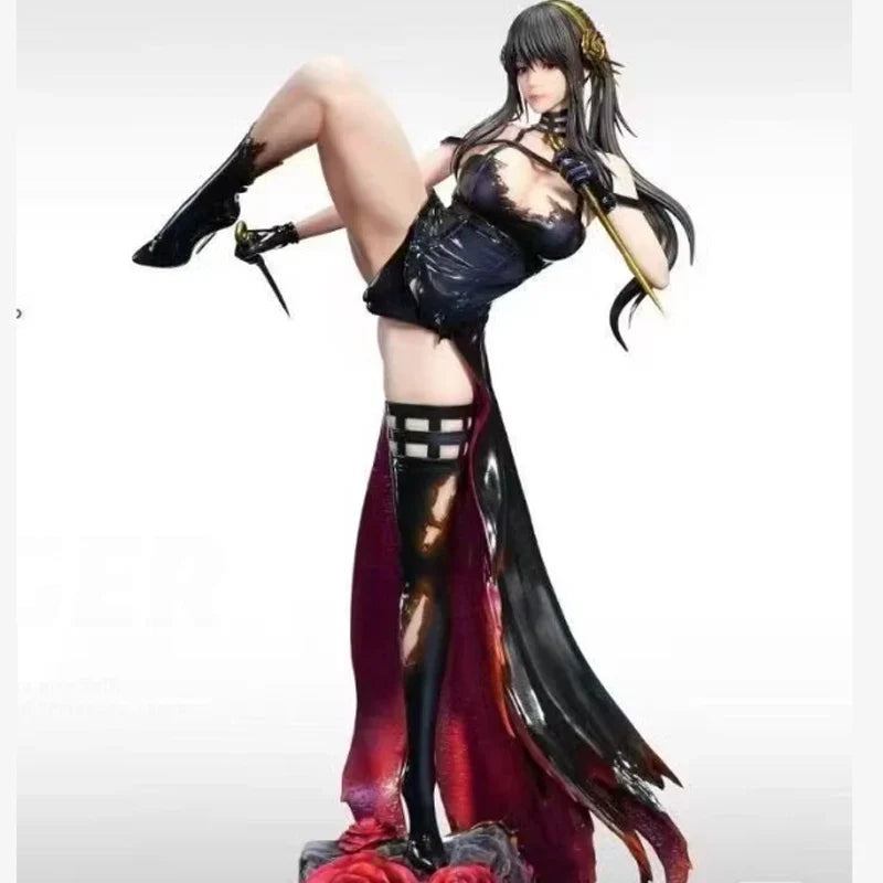 Spy X Family Yor Forger Battle Version Model Figure 32cm Anime Fighting Sexy Beautiful Girl Figure Game Collectible Doll Gift