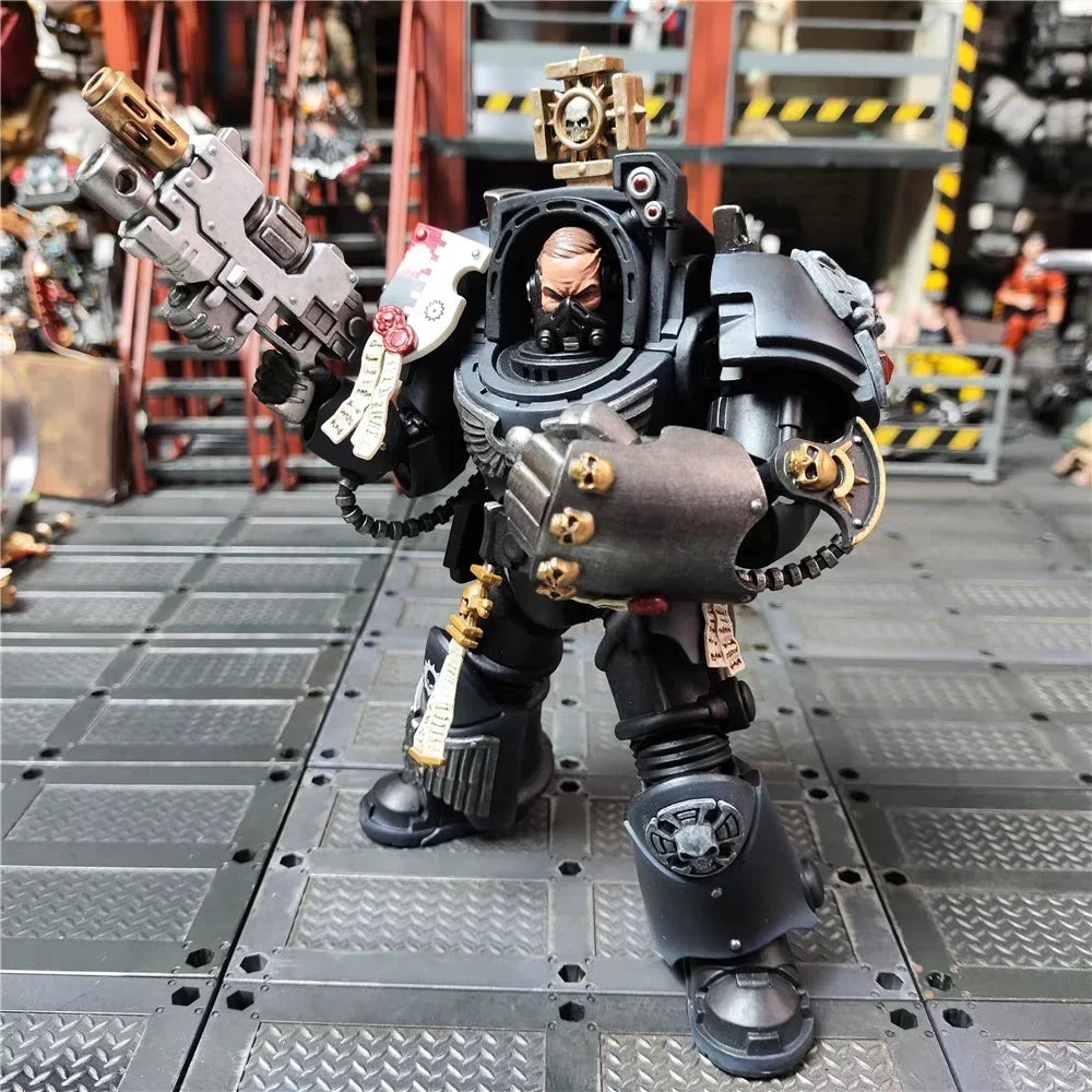 【In Stock】JOYTOY 1/18 Action Figure Warhammer 40K Iron Hands Captain in Terminator Armour  Toy