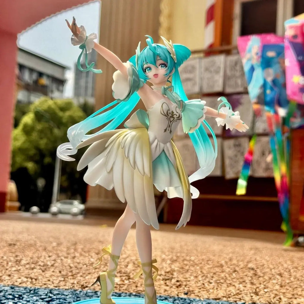 13cm Hatsune Miku Anime Figure Miku Dance Swan Lake Action Figure Pvc Ko Model  Desktop Cute Collection Girl Toy Gift