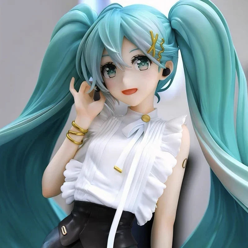 Hatsune Miku Cross-Dressing Action Figure Anime Themed Collectible Doll Beautiful Girl Tide Play Model for Fans And Collectors