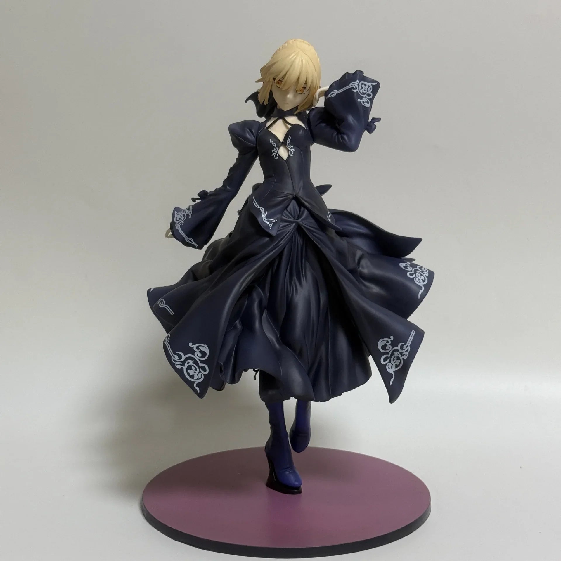 25cm Fate/Grand Order Saber Sexy Anime Girl Figure Altria Pendragon Dress Action Figure Saber Alter Figurine Model Doll Toy Gift